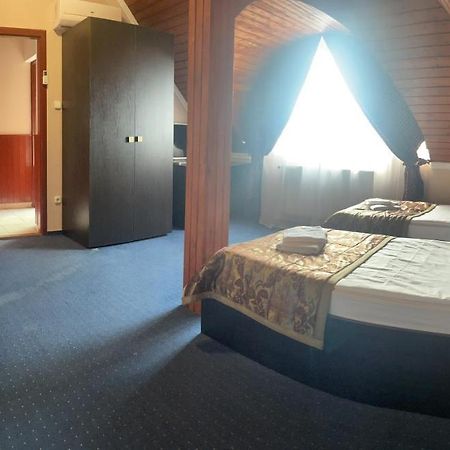 Karikas Hotel Hajdúszoboszló المظهر الخارجي الصورة