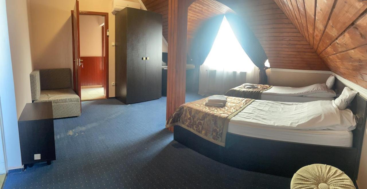 Karikas Hotel Hajdúszoboszló المظهر الخارجي الصورة
