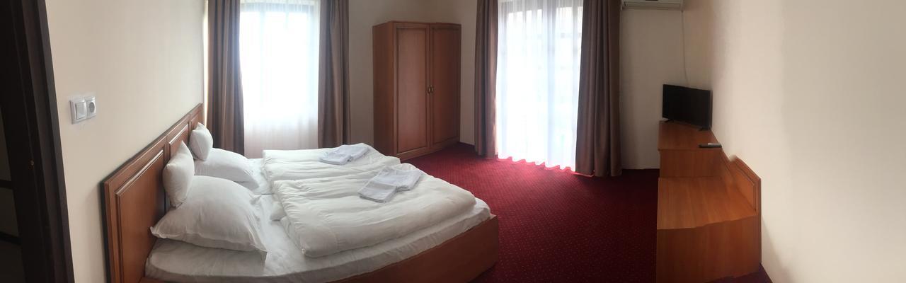 Karikas Hotel Hajdúszoboszló المظهر الخارجي الصورة